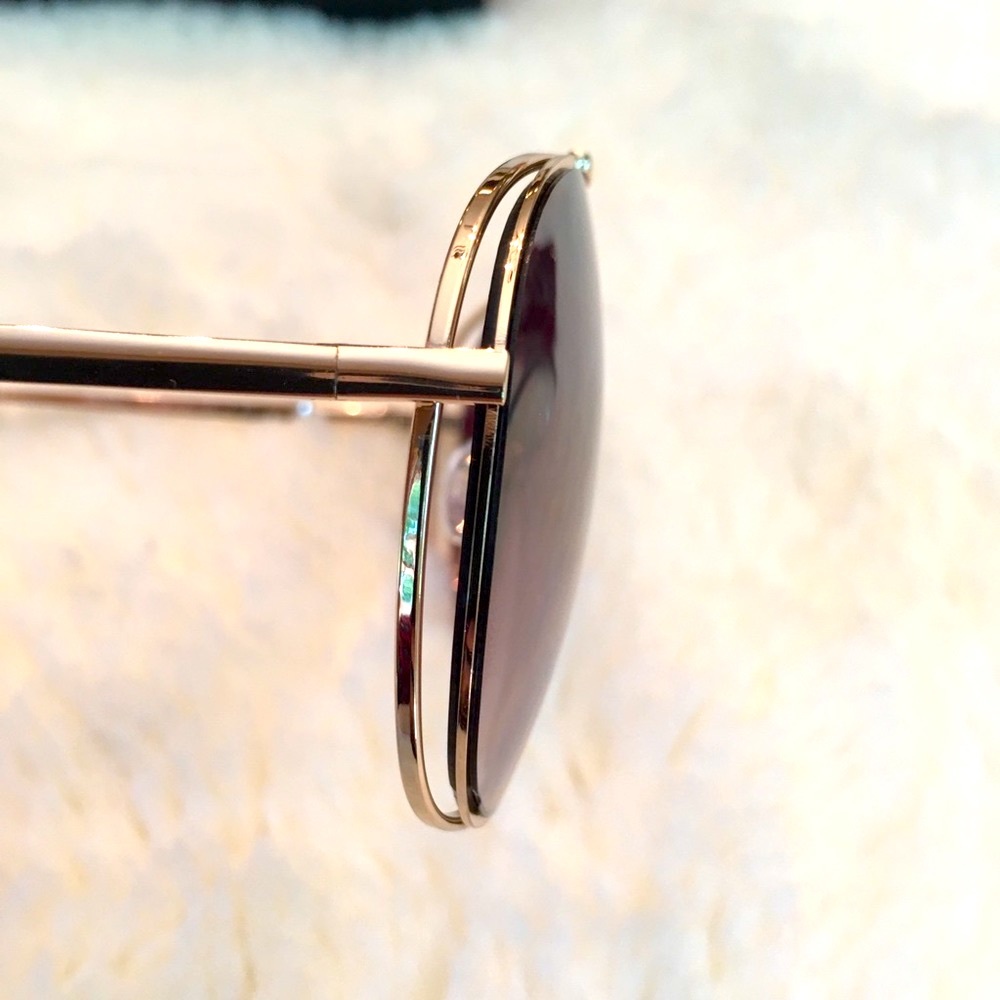 BCBG Max Azria Classic Gold Aviator Sunglasses Pink lenses New - Picture 3 of 8